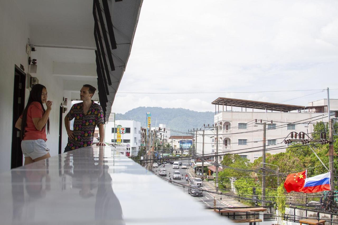 The Auto Place Ban Sam Kong Exterior foto
